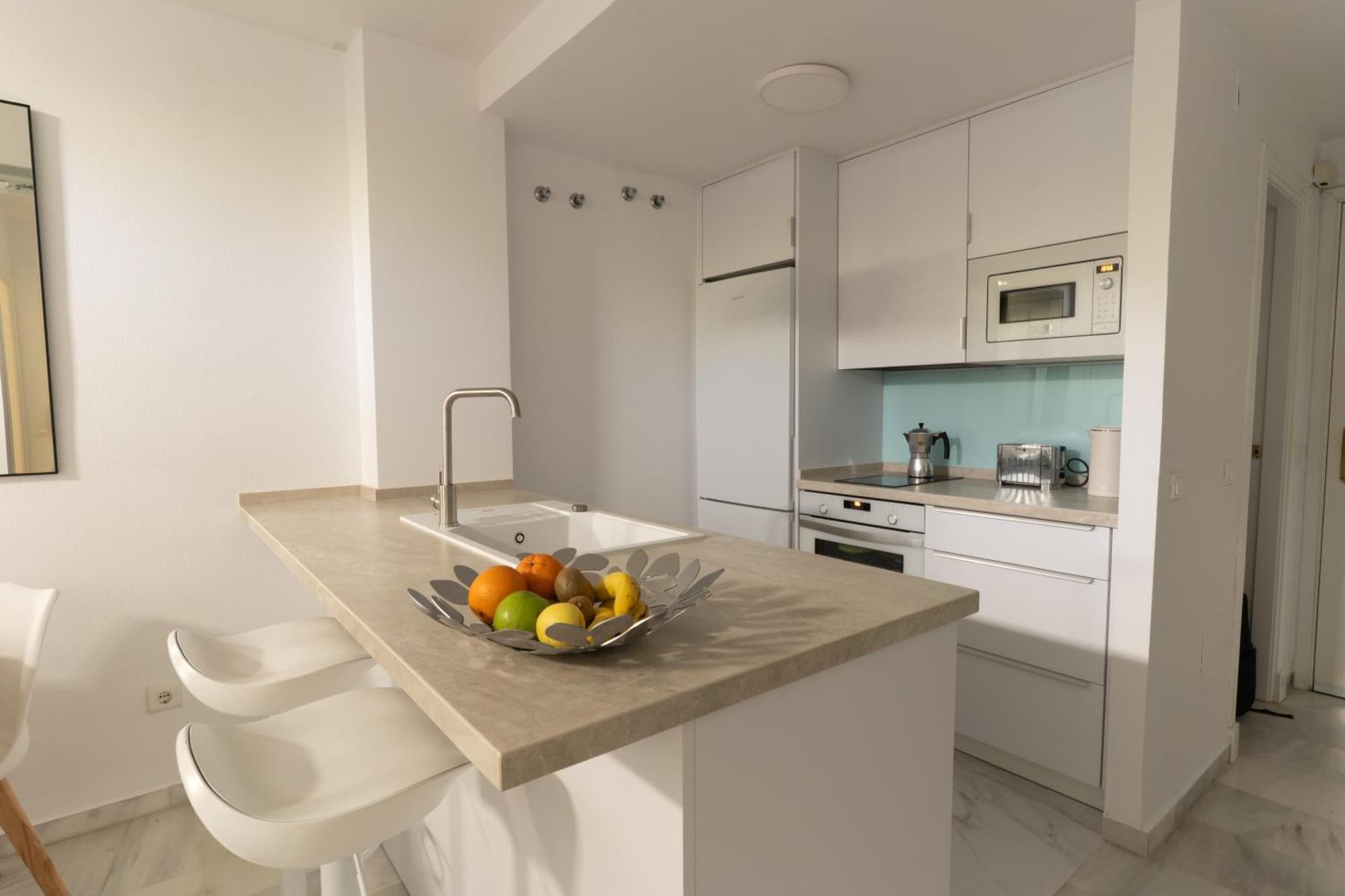 Aqua - 2 Bedrooms, Terrace & Pool - * Benalmádena