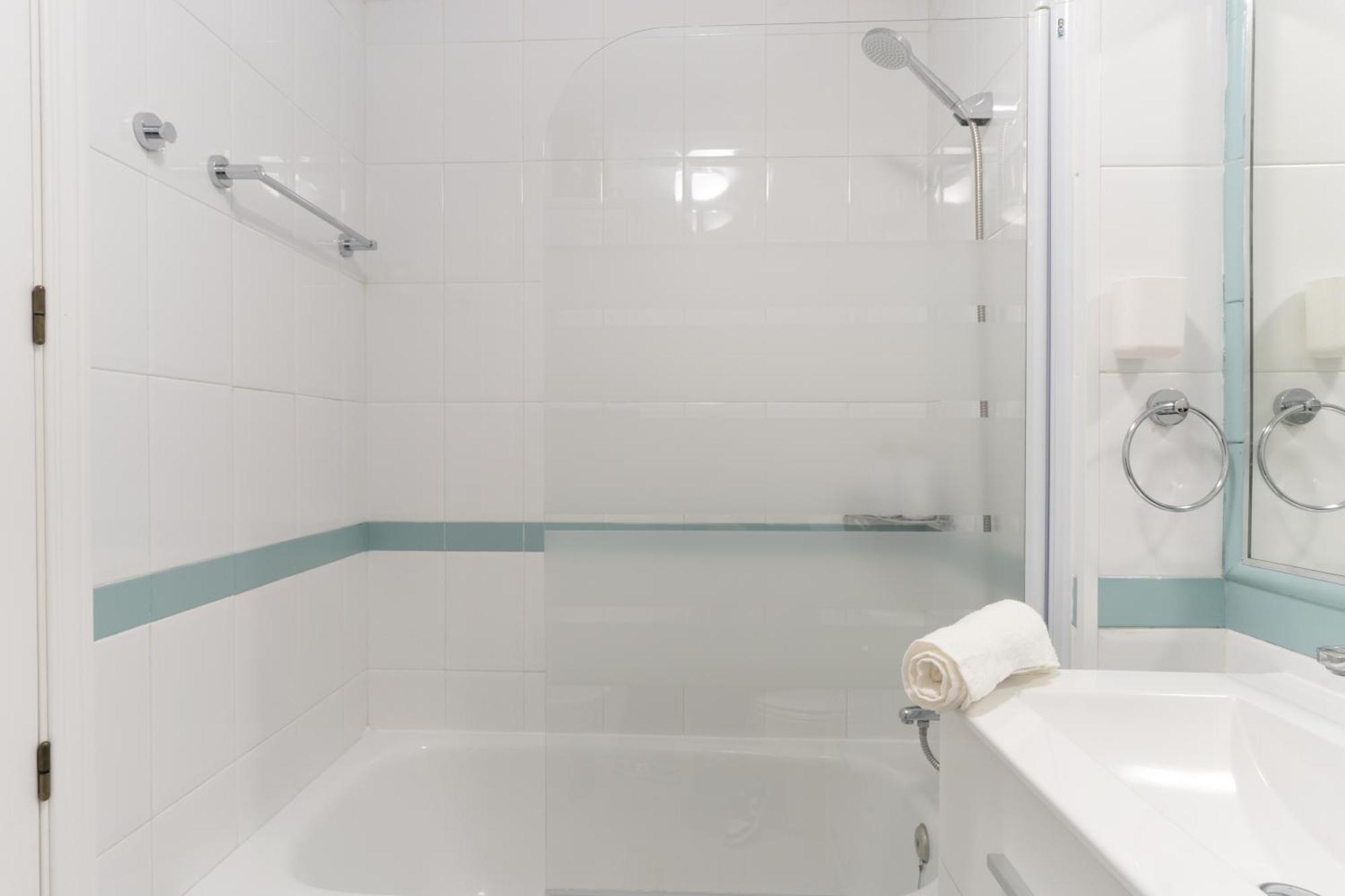 Aqua - 2 Bedrooms, Terrace & Pool - Apartamento Benalmádena