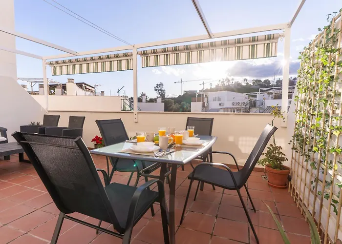 Aqua Apartment - 2 Bedrooms, Terrace & Pool - Benalmadena Beach